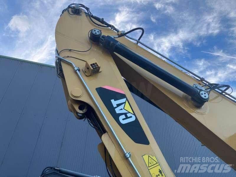 CAT MH3022 Koparki przeładunkowe