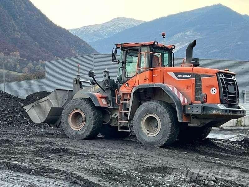 Doosan DL300 Ładowarki kołowe