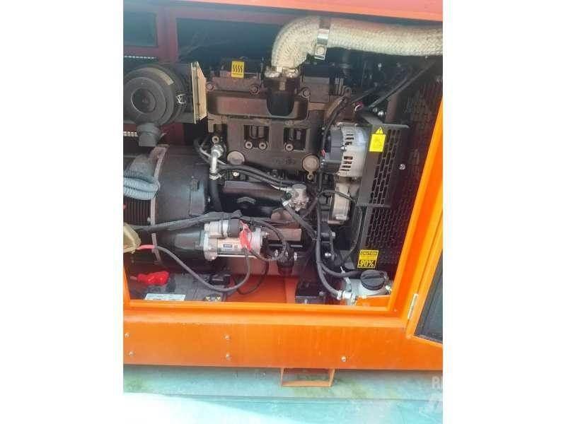  Gruau 22 KVA Agregaty prądotwórcze Diesla