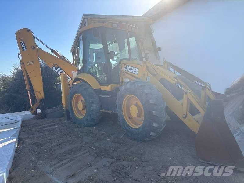 JCB 4CX Koparko-ładowarki