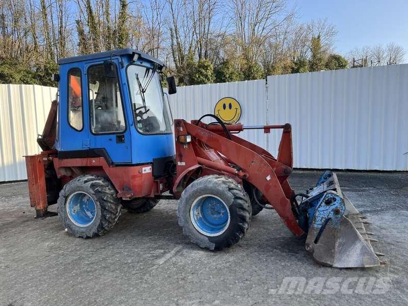 Kubota R520 Koparko-ładowarki