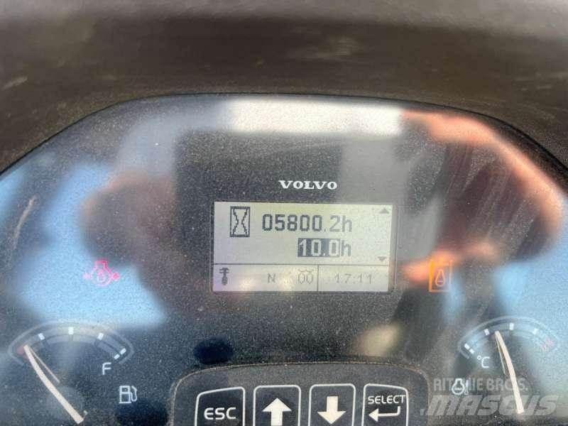 Volvo BL71B Koparko-ładowarki