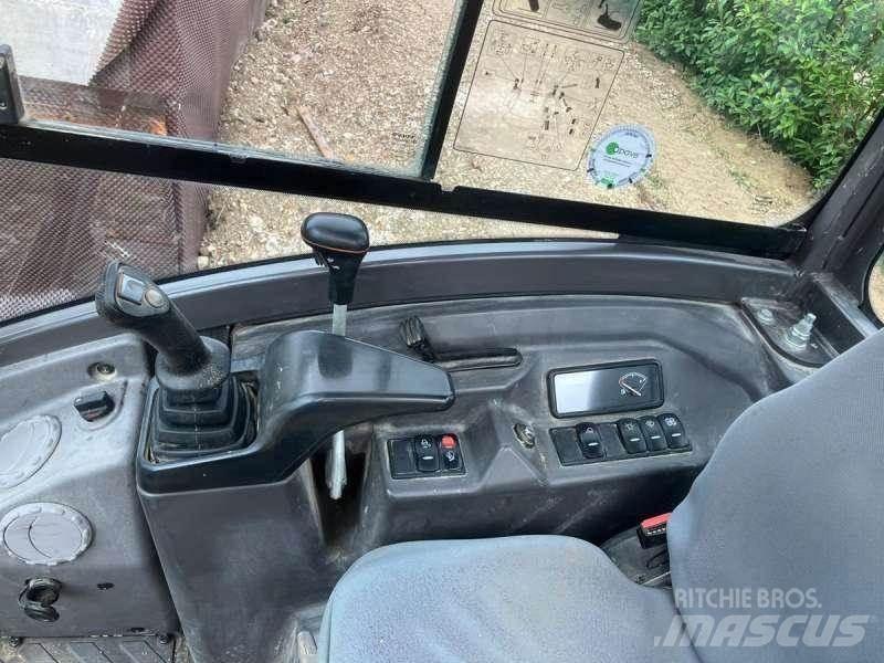 Volvo ECR25D Minikoparki