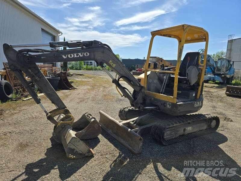 Volvo ECR38 Minikoparki