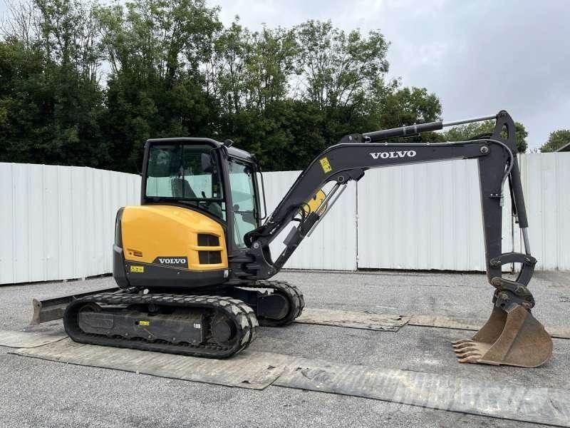 Volvo ECR50D Minikoparki