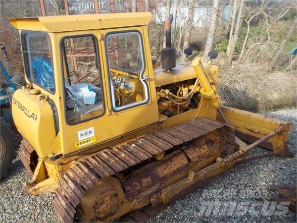 CAT D4D Spycharki gąsienicowe