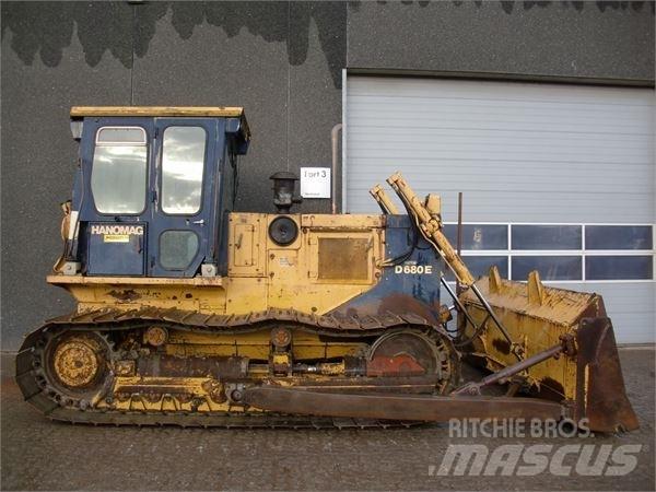 Hanomag D680E Spycharki gąsienicowe