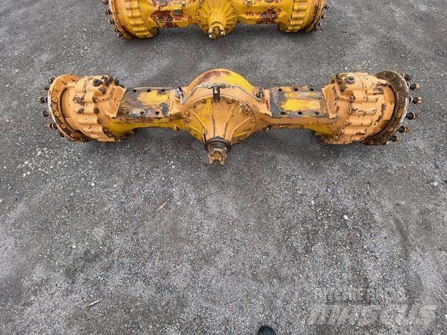 CASE 821 c axles Mosty, wały i osie