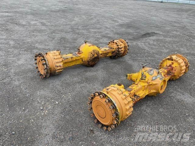 CASE 821 c axles Mosty, wały i osie