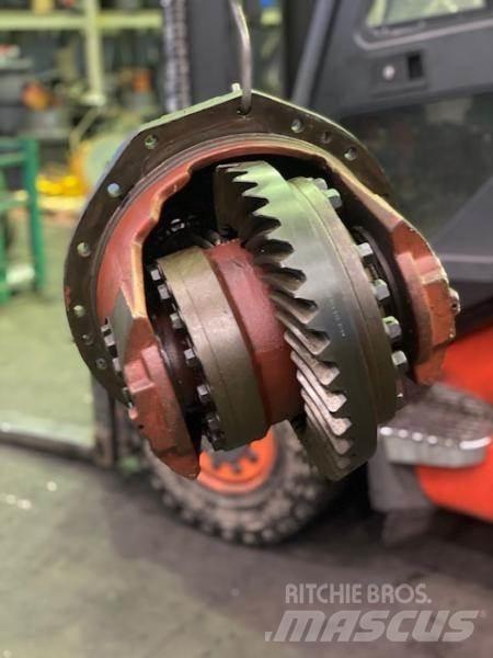  DIFFERENTIAL 9/37 Mosty, wały i osie