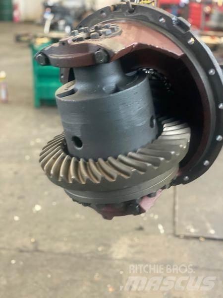  DIFFERENTIAL ZF 35/9 Mosty, wały i osie