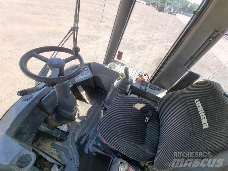 Liebherr L 554 CAB Kabiny i wnętrze