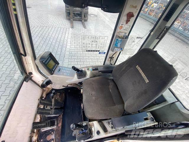 Liebherr R 914 B Kabiny i wnętrze