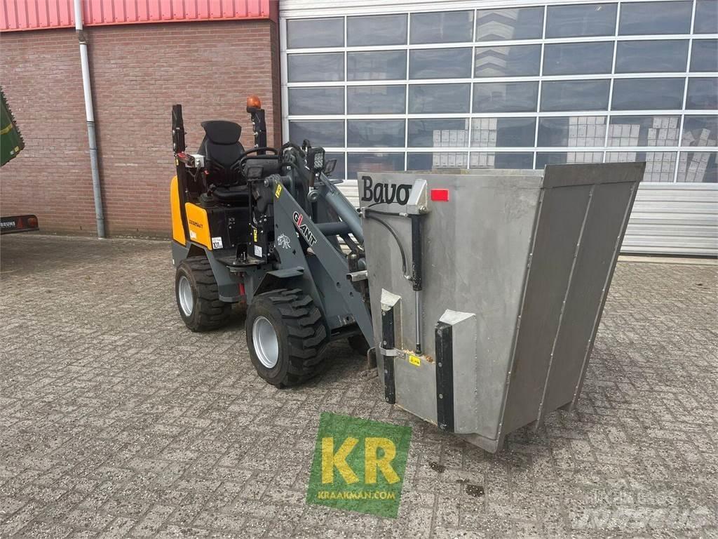 GiANT D332 Ładowacze i koparki czołowe