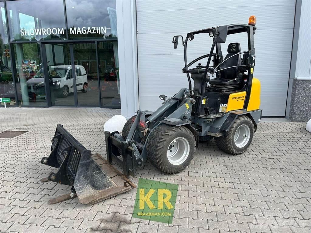 GiANT D332 Ładowacze i koparki czołowe