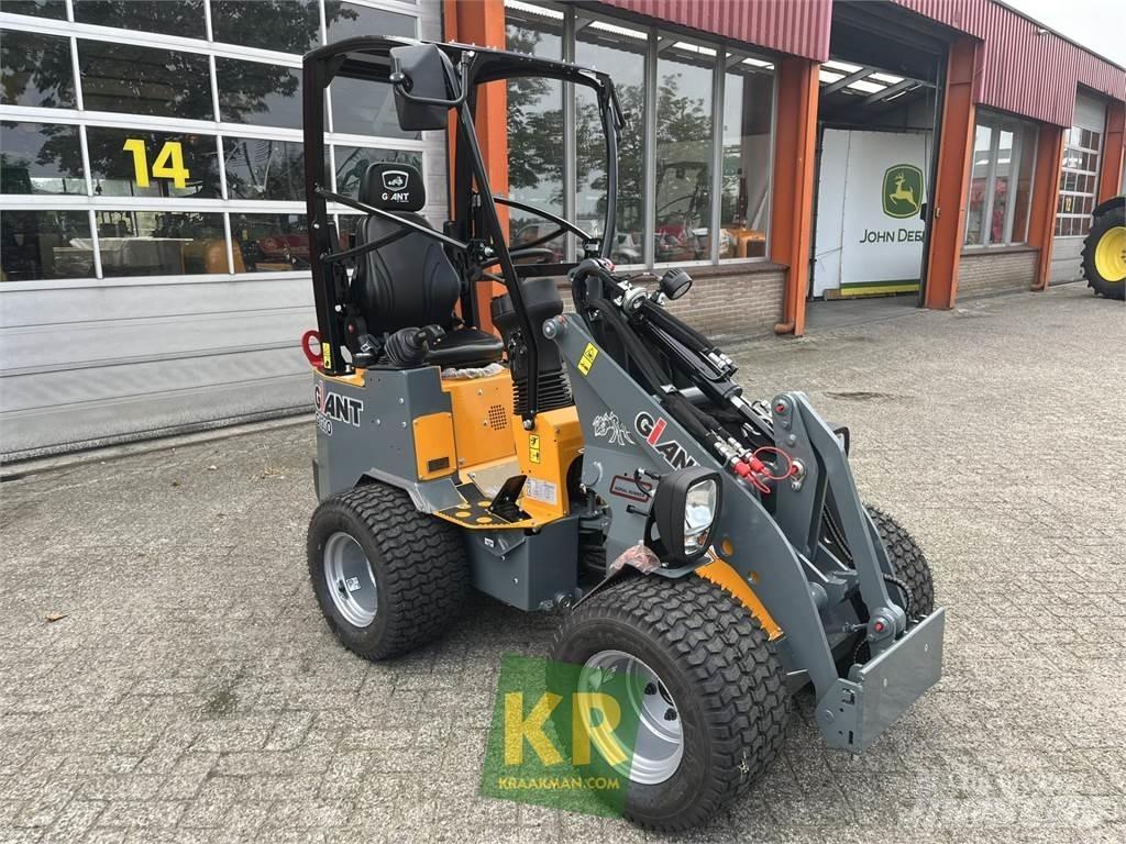 GiANT G1200 Ładowacze i koparki czołowe