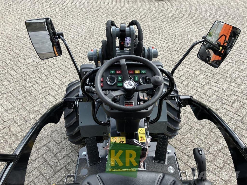 GiANT G1500 Ładowacze i koparki czołowe