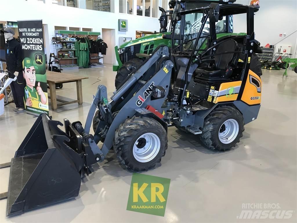 GiANT G2200E Ładowacze i koparki czołowe