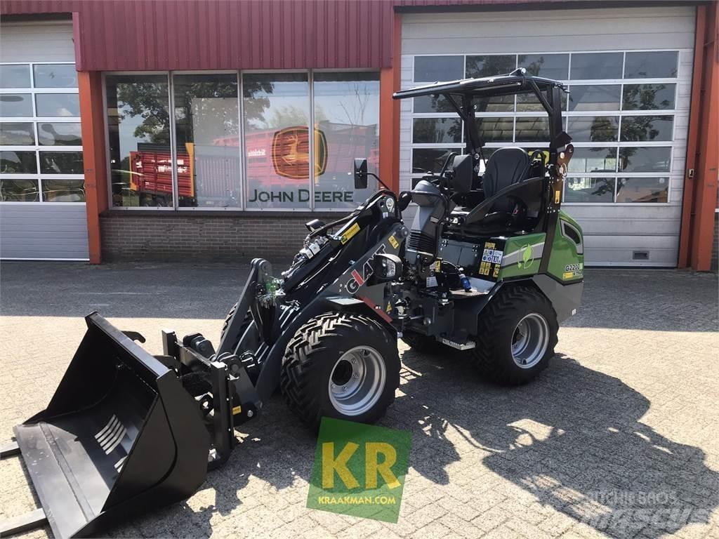 GiANT G2200E Ładowacze i koparki czołowe