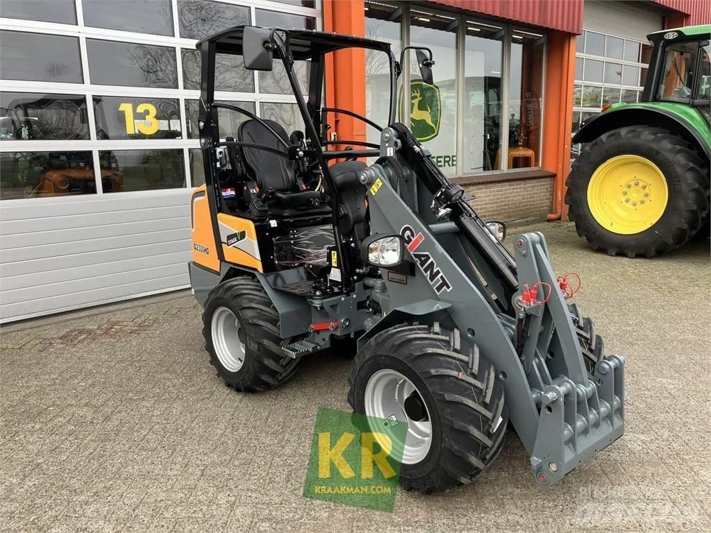 GiANT G2300 Ładowacze i koparki czołowe