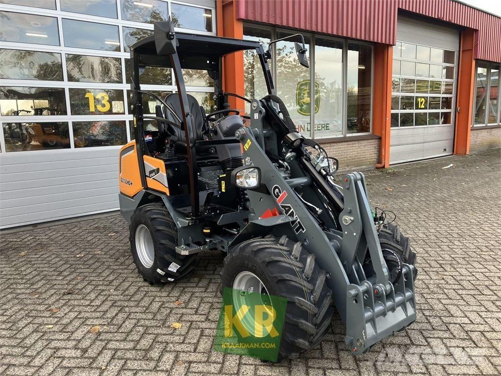 GiANT G2700 HD+ Ładowacze i koparki czołowe