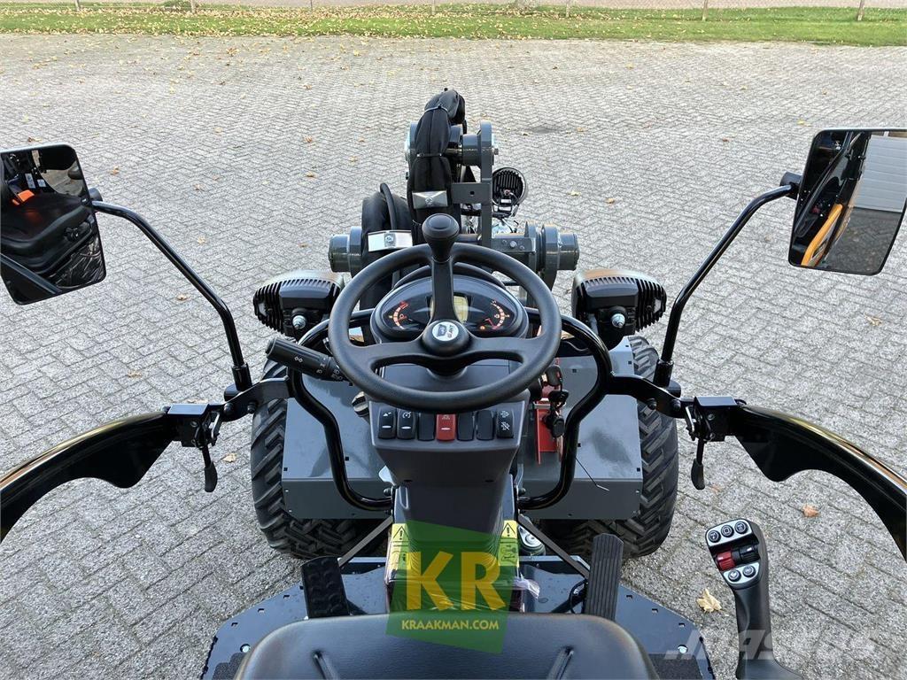 GiANT G2700 HD+ Ładowacze i koparki czołowe