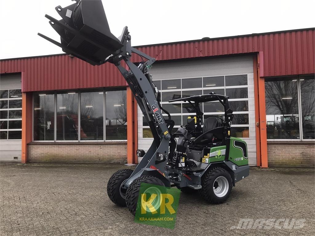 GiANT G2700E Ładowacze i koparki czołowe