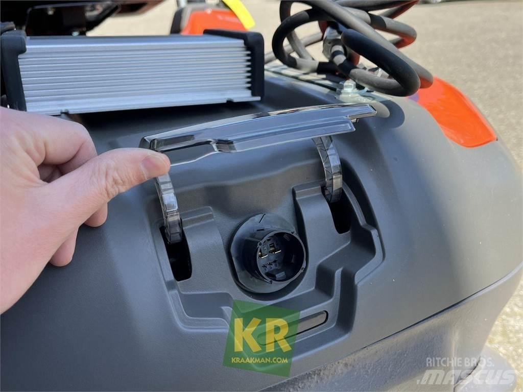 Husqvarna R200iX Kosiarki ogrodowe