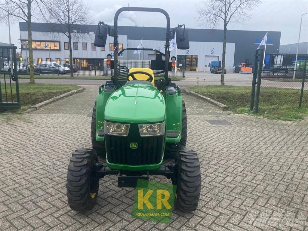 John Deere 3038E Mikrociągniki
