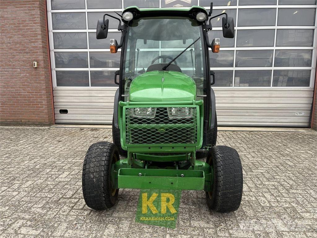 John Deere 3038R Mikrociągniki