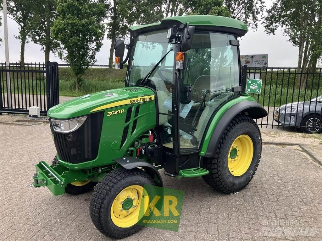 John Deere 3039R Mikrociągniki