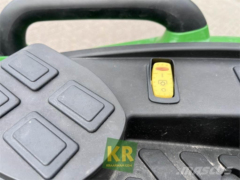 John Deere 4066M Mikrociągniki