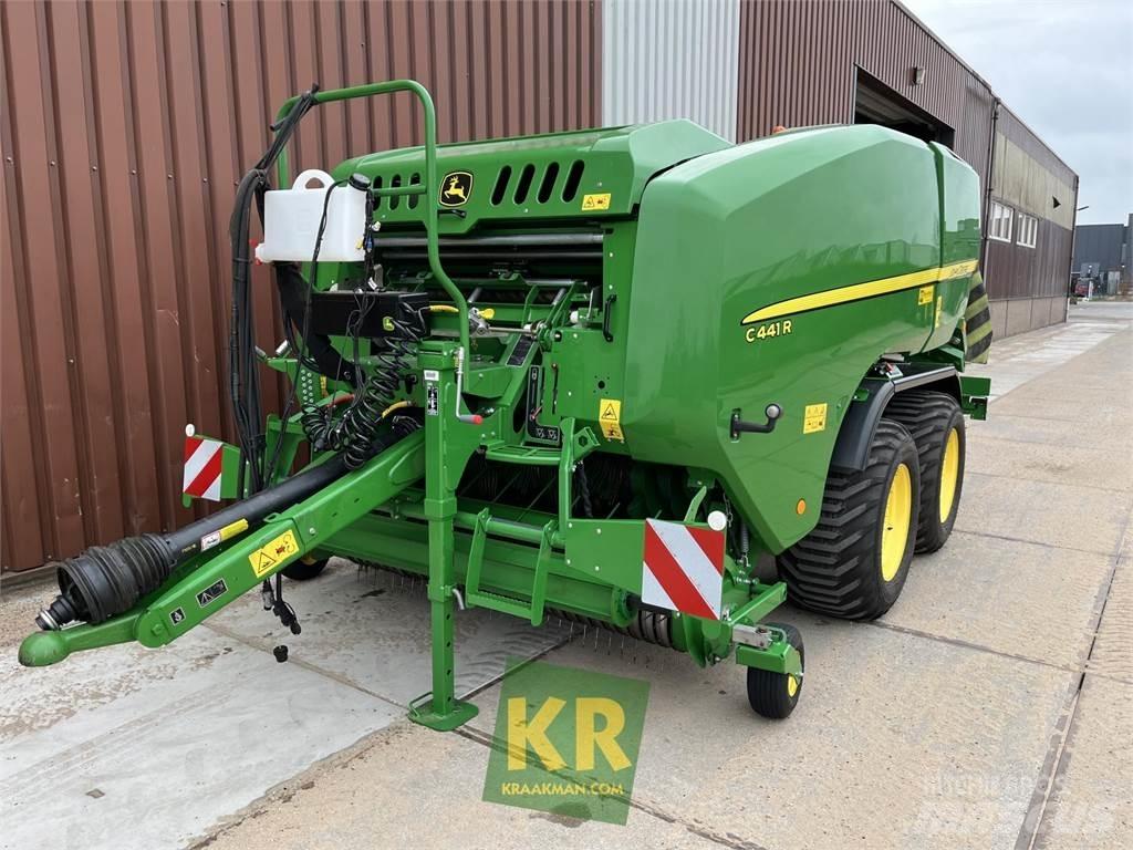 John Deere C441R Prasy zwijające