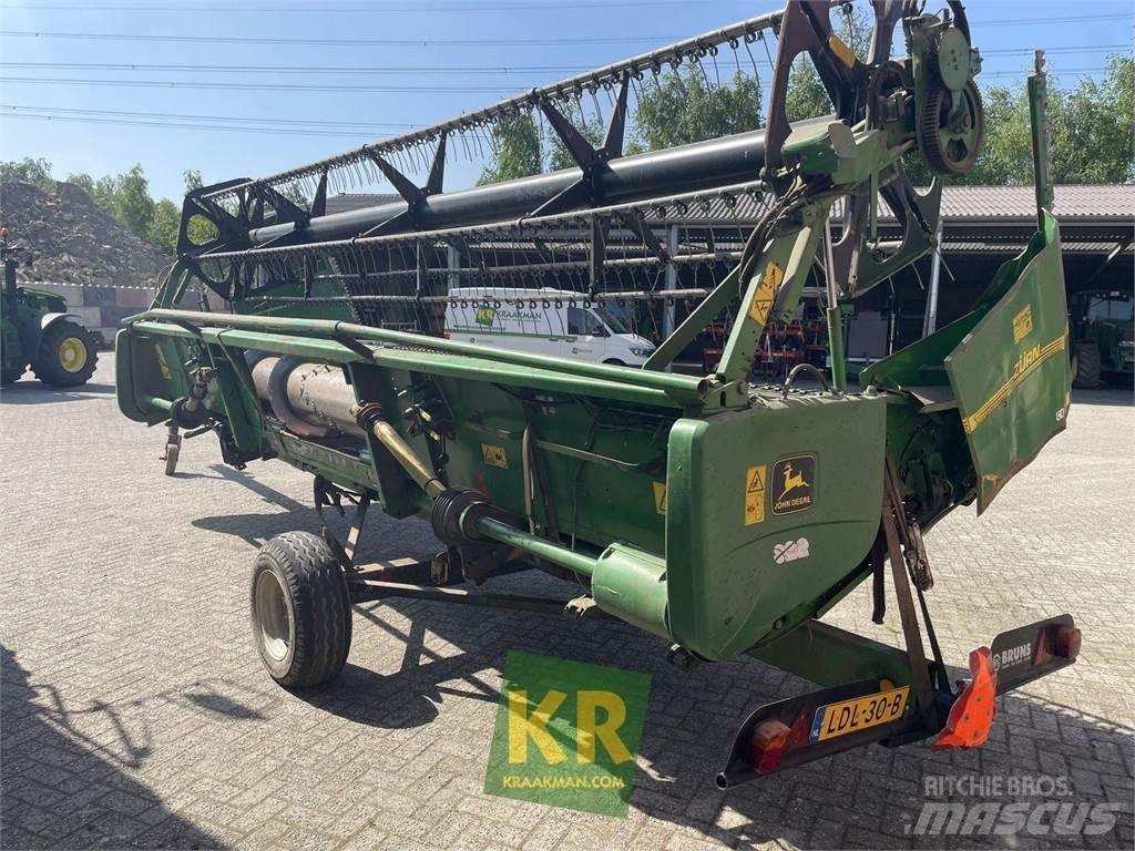 John Deere CTS Kombajny zbożowe