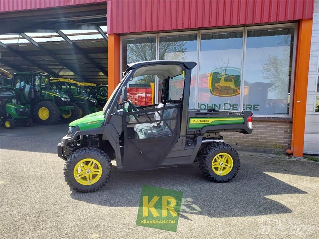 John Deere XUV835M Pojazdy terenowe