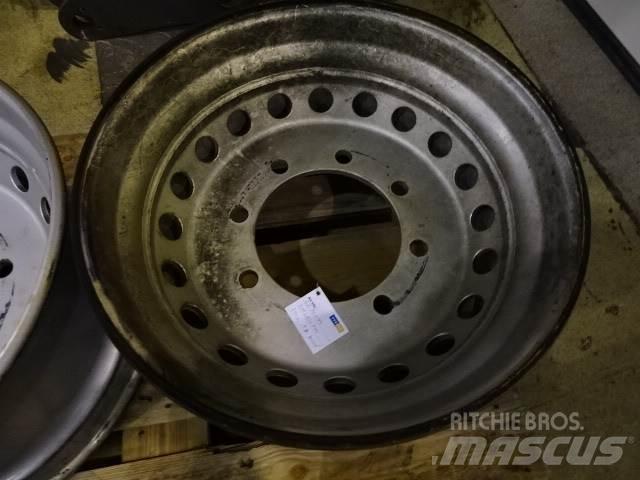 Volvo L30 Fälg Opony, koła i felgi