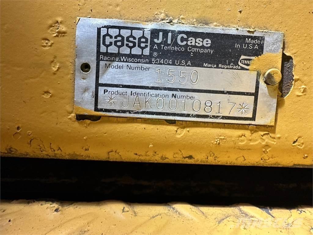 CASE 1550 Spycharki gąsienicowe