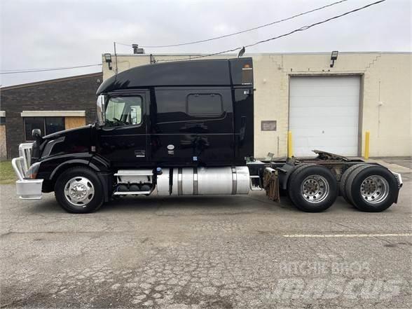 Volvo VNL64T730 Ciągniki siodłowe