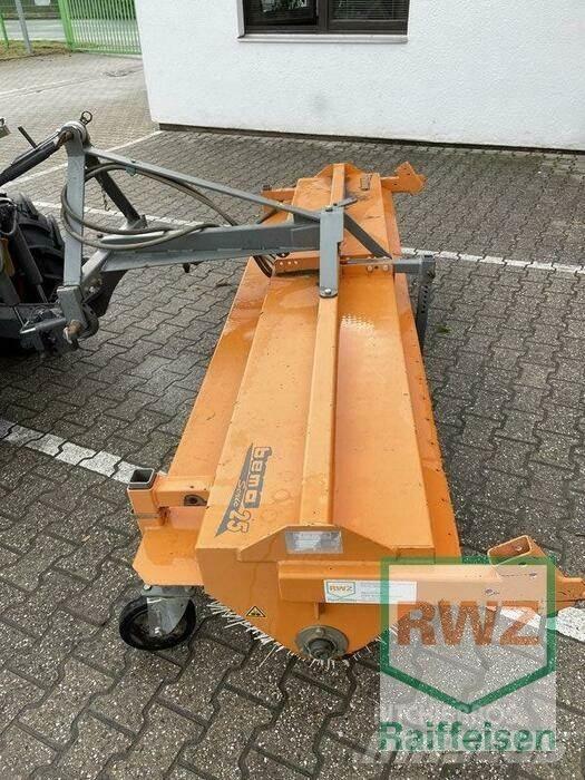 Bema 2750 Zamiatarki - Zgarniarki - Odśnieżarki