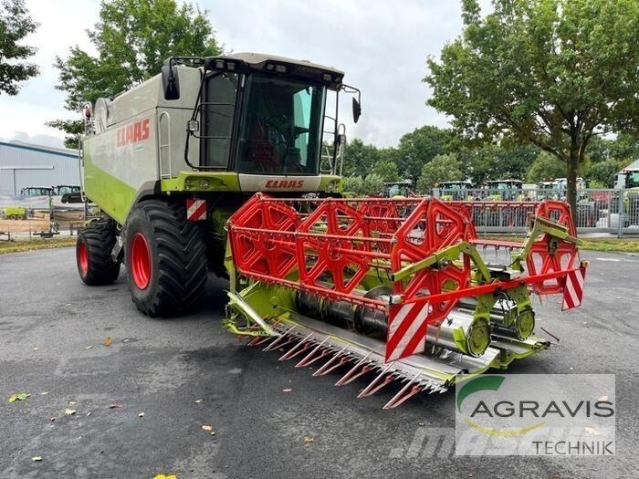 CLAAS LEXION 530 Kombajny zbożowe