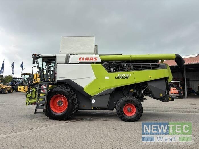 CLAAS LEXION 6700 Kombajny zbożowe