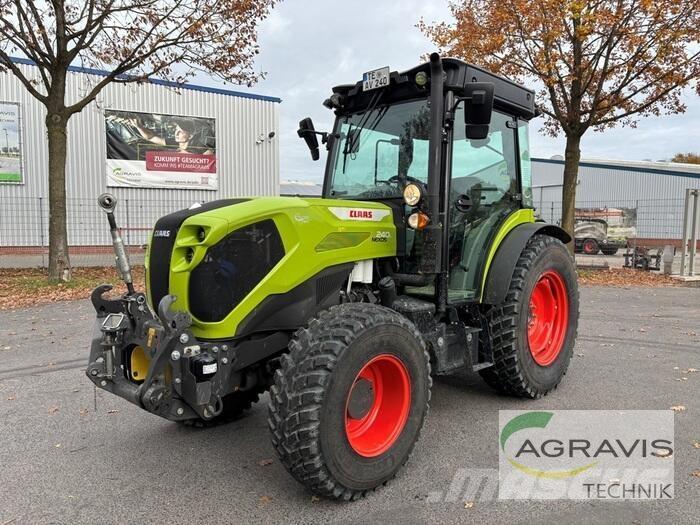 CLAAS NEXOS 240 L Ciągniki rolnicze
