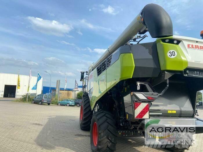 CLAAS TRION 730 Kombajny zbożowe
