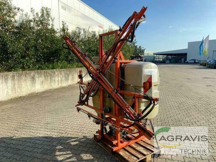 Douven 600 L Opryskiwacze zaczepiane