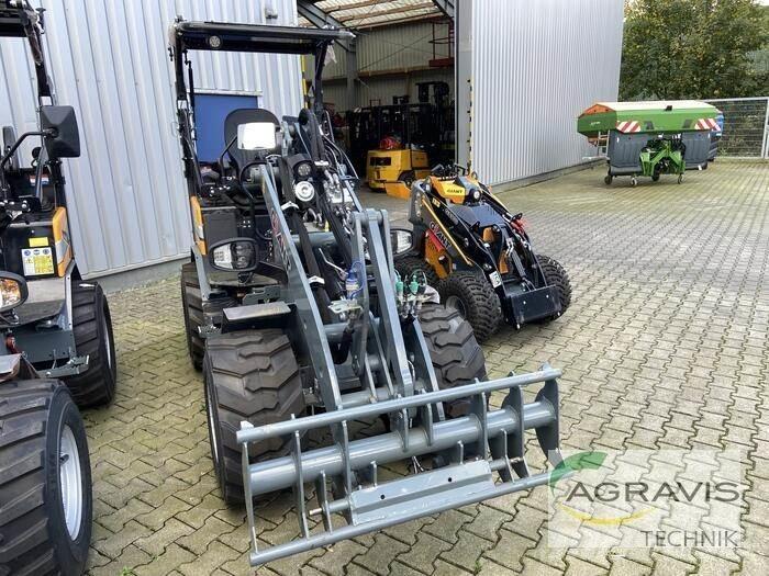 GiANT G2700E Maszyny budowlane - Inne