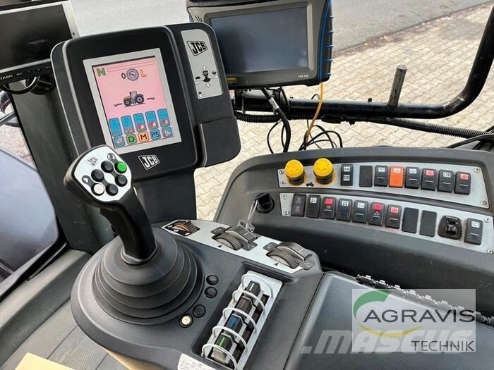 JCB 8310 Ładowarki rolnicze