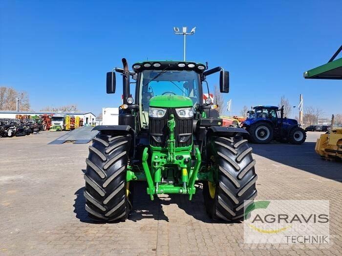John Deere 6215 R Ciągniki rolnicze
