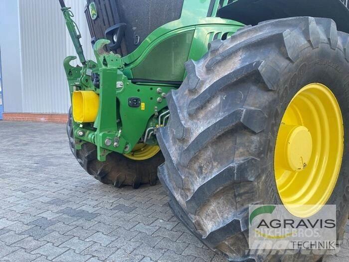 John Deere 6215 R Ciągniki rolnicze