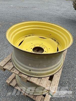 John Deere R38 + R28 Opony, koła i felgi