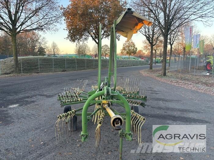 Krone SWADRO 46 Zgrabiarki i przetrząsacze